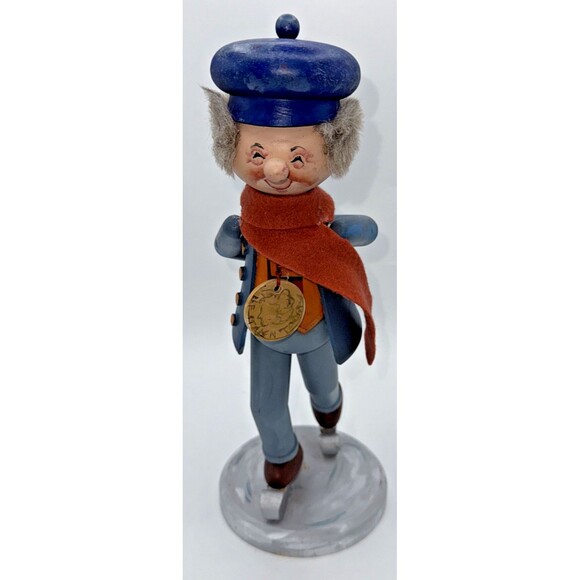 Vintage Heirloom Collection ZIMS Ice Skating Nutcracker (Approx. 14" Tall) 1999 - Picture 3 of 16